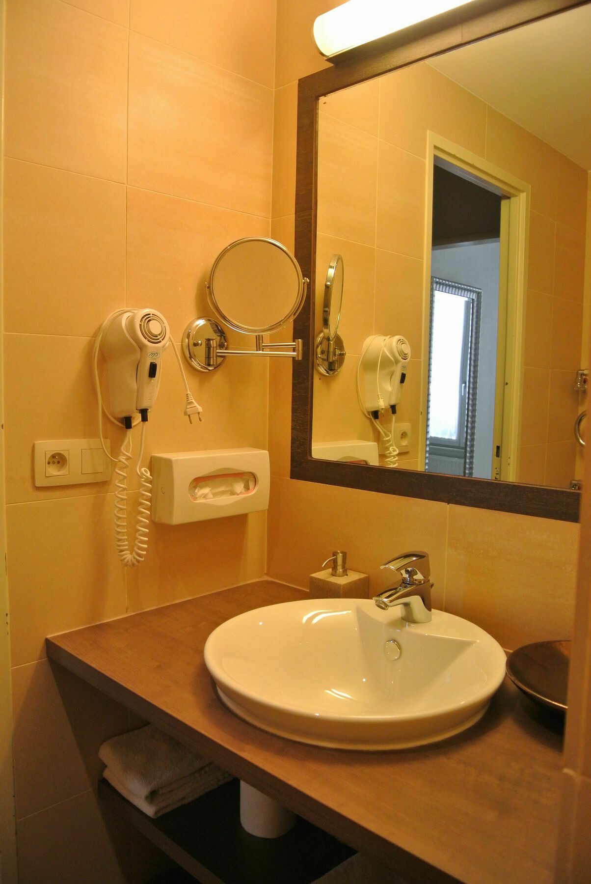 Hotel La Legende Брюксел Екстериор снимка